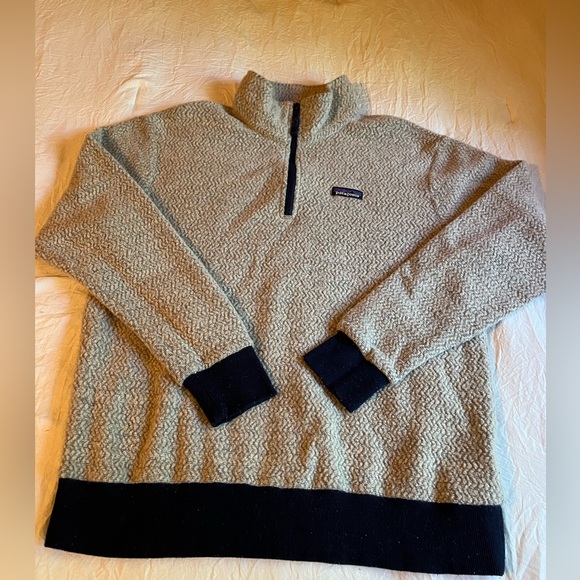 Patagonia Worn-wear Woolyester Fleece Pullover, size Large. - Picture 2 of 6